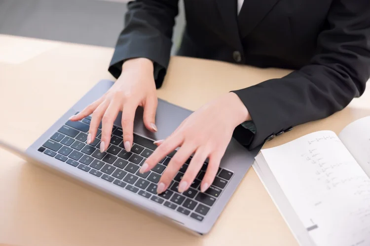 採用、人事労務担当者